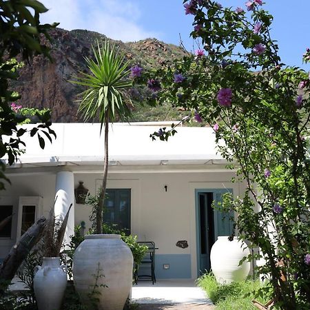 Art B&B Panarea Buitenkant foto