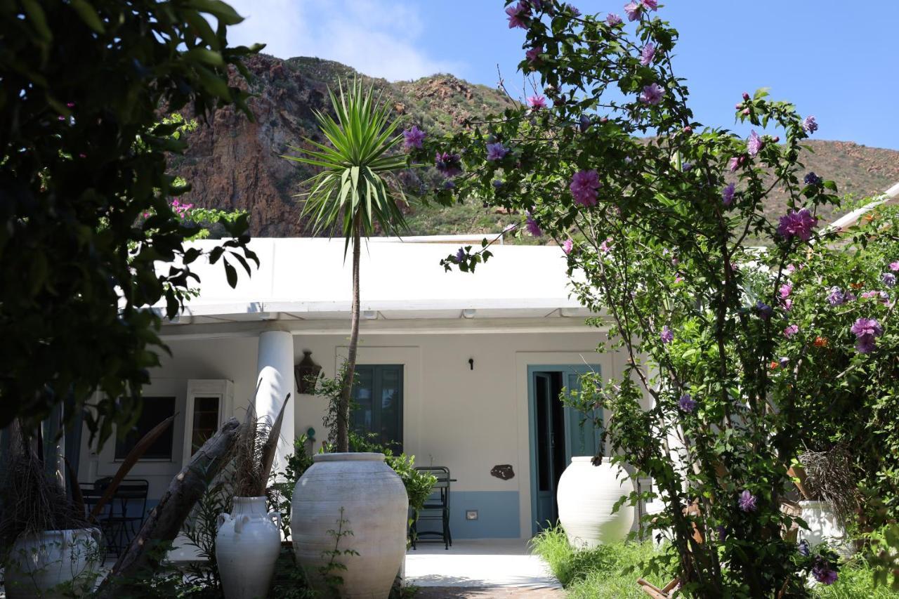 Art B&B Panarea Buitenkant foto