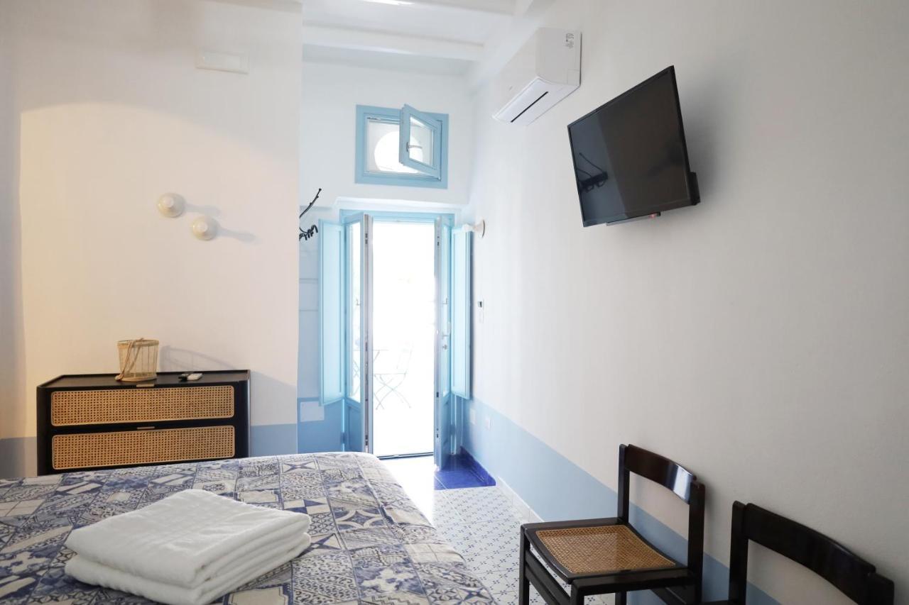 Art B&B Panarea Buitenkant foto