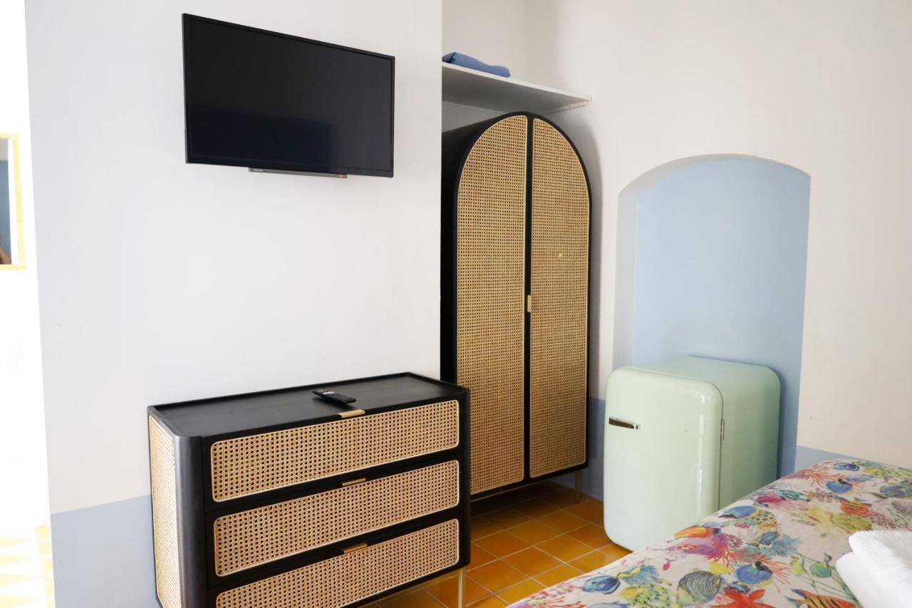 Art B&B Panarea Buitenkant foto