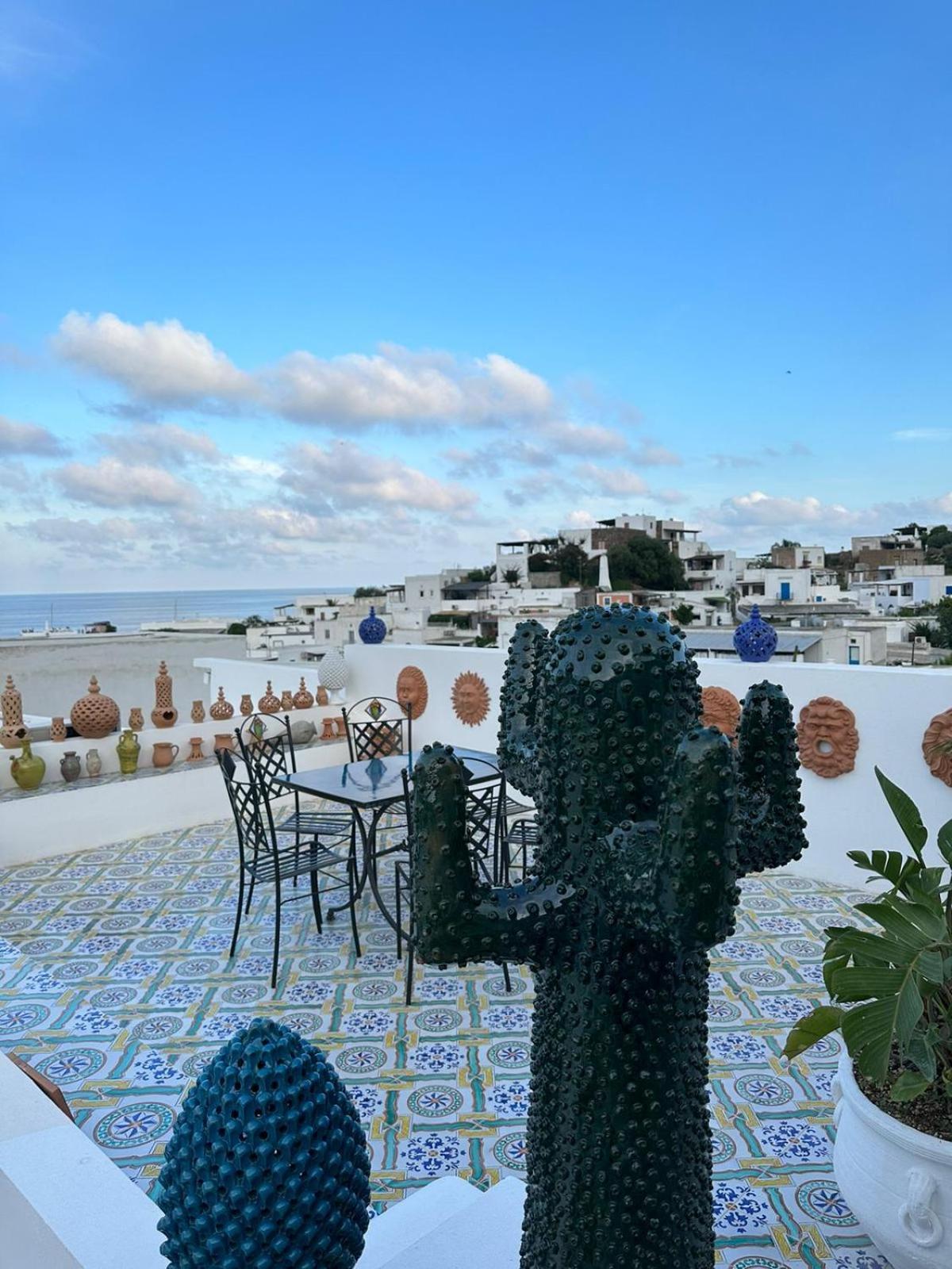 Art B&B Panarea Buitenkant foto